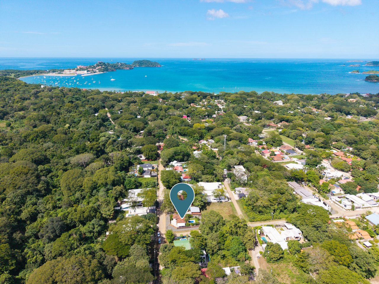 Casa Suerte | Modern 2-Bedroom Tropical Home with Pool Near Playa Potrero and Flamingo Marina