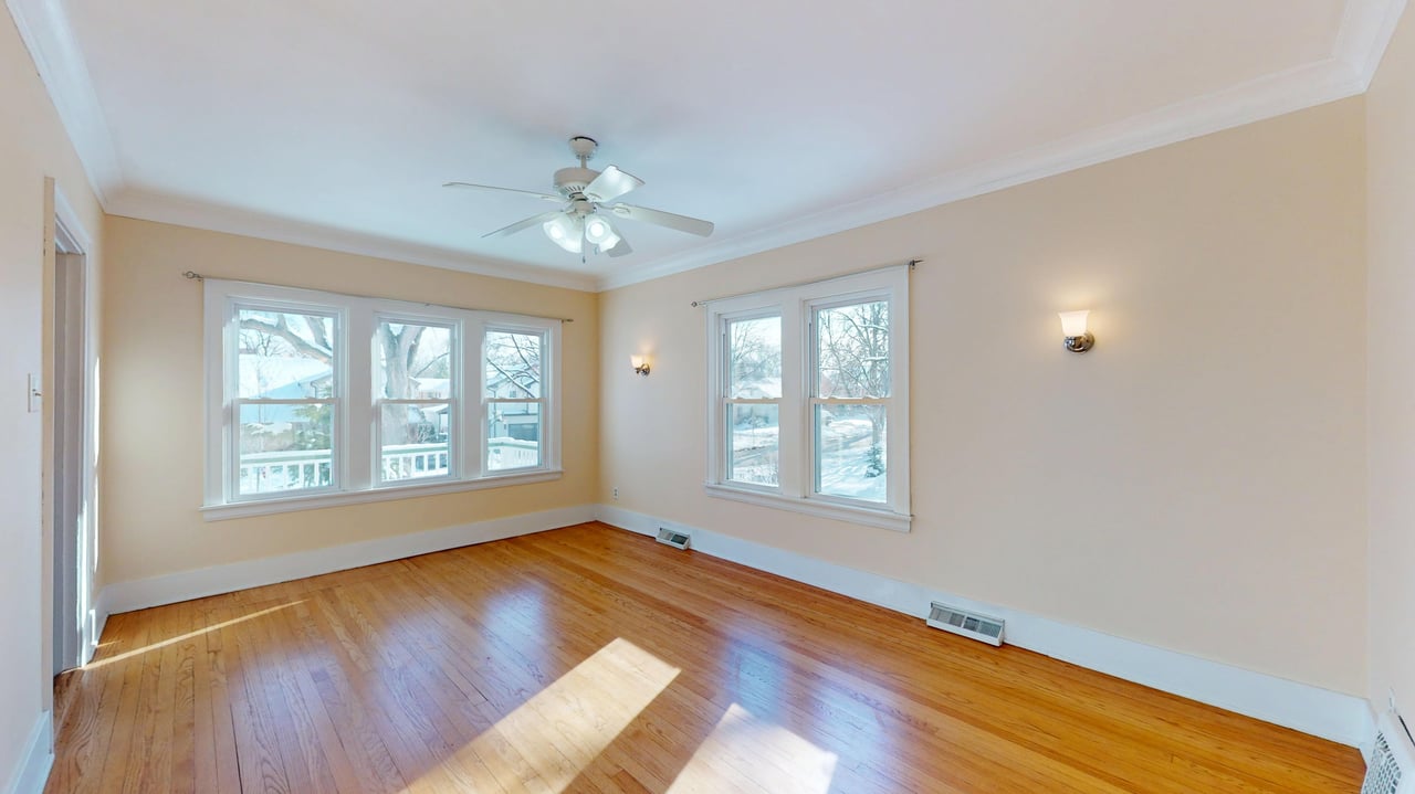 4512 Saratoga Avenue