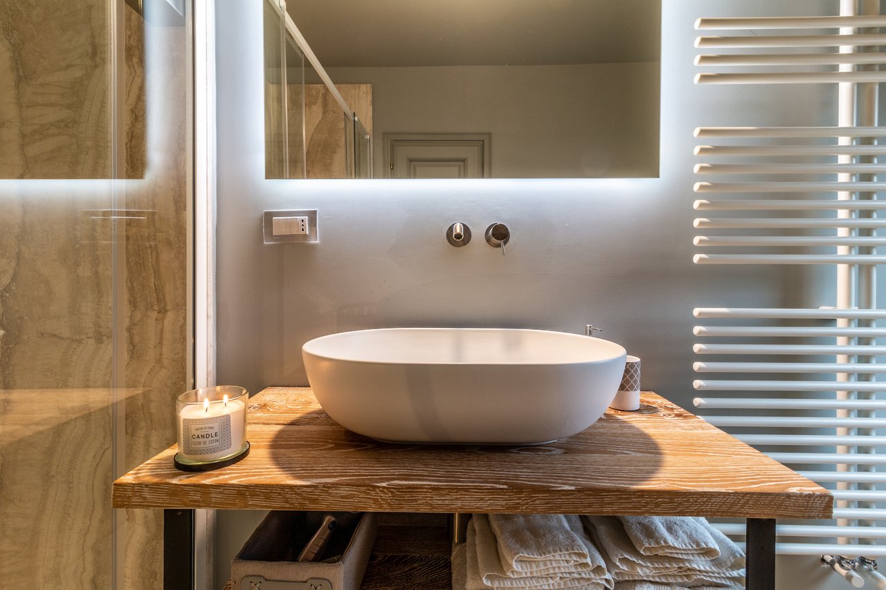 Tuscan Villa With Panoramic Country Views