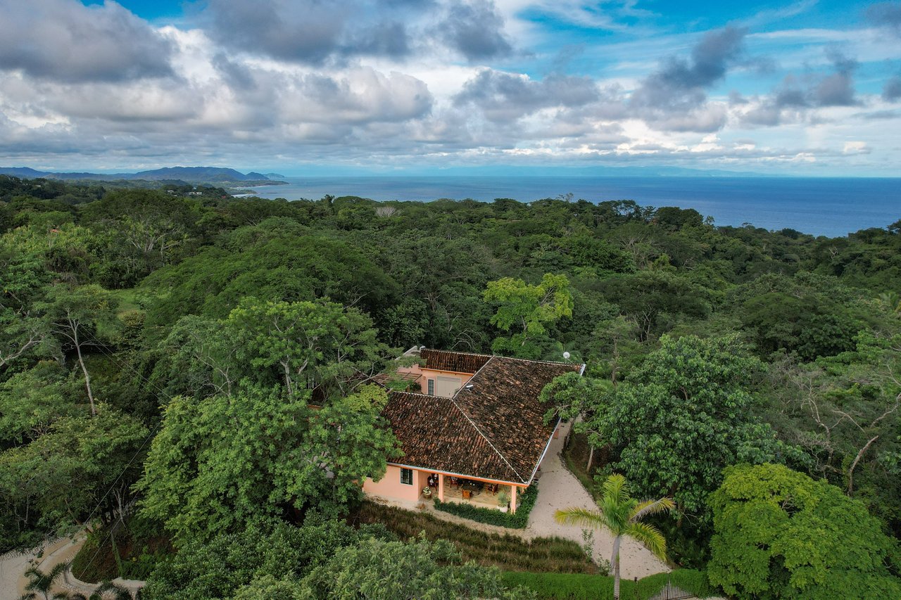Chakra Bohemian Retreat / Las Delicias, Montezuma , Cóbano