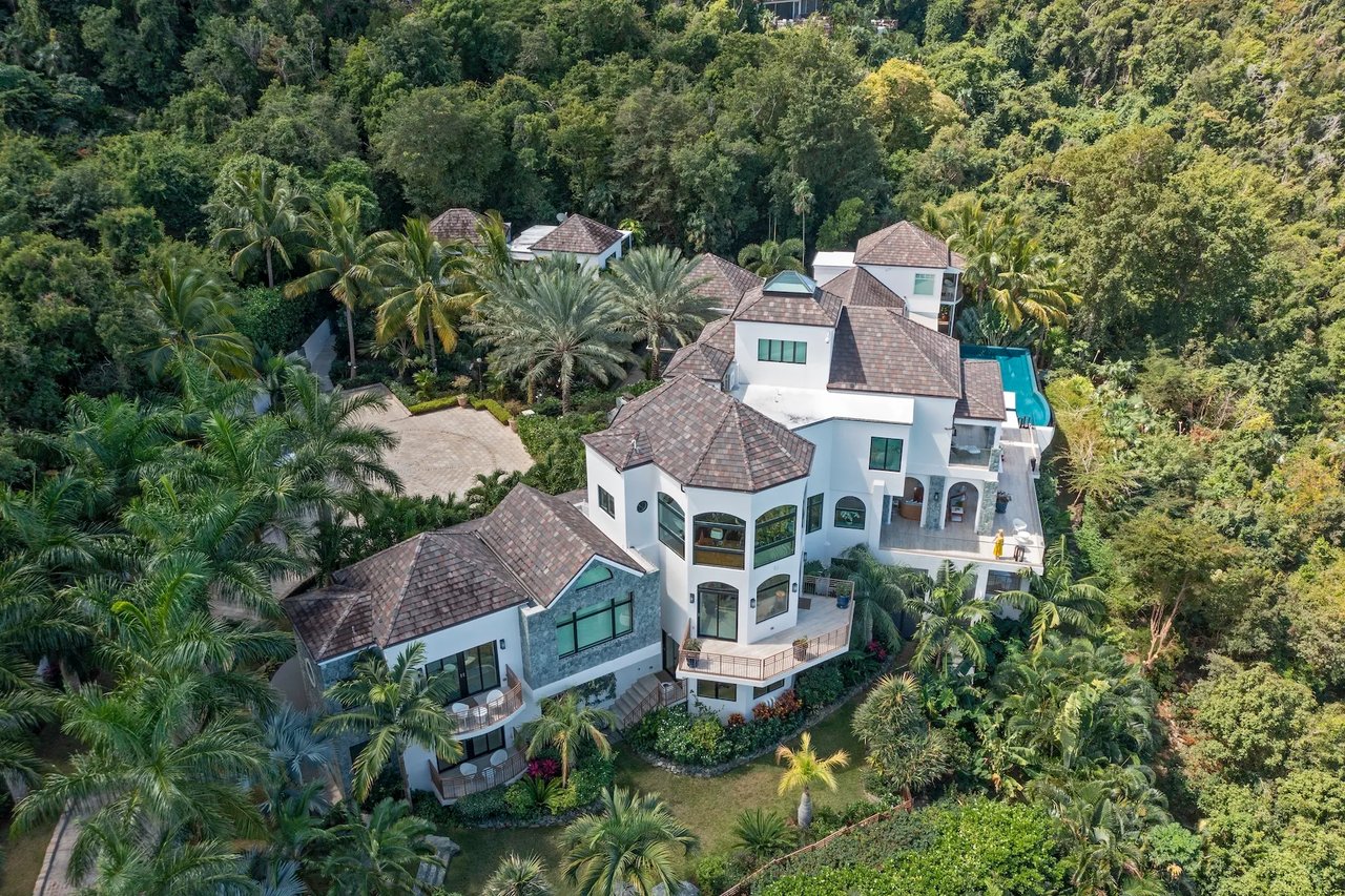 Extraordinary Property Spotlight