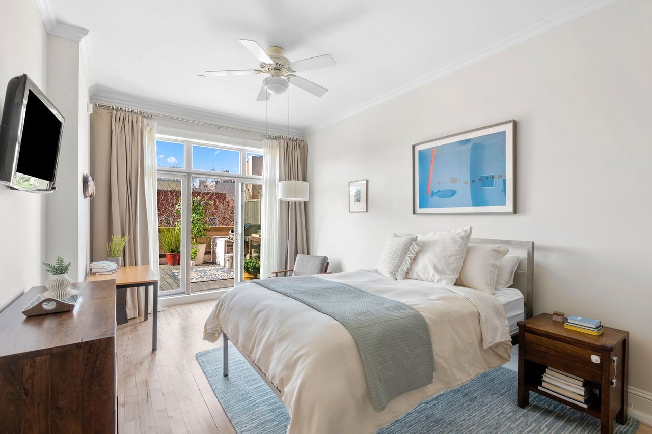 675 Sackett Street, #405