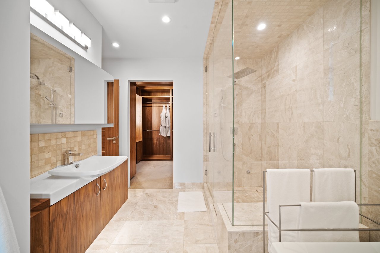 Refined Mountain Living at Cairns Landing