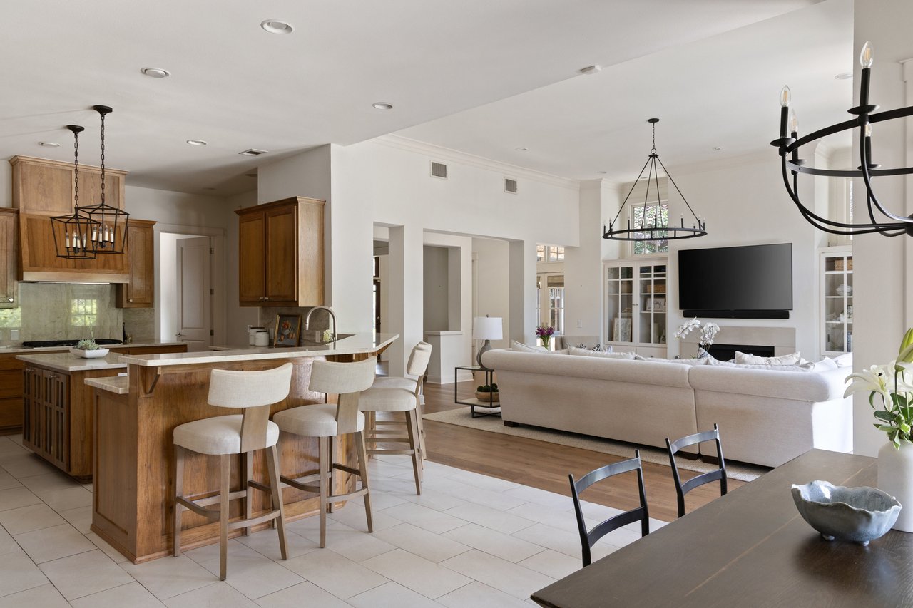 9123 Spinning Leaf Cove
