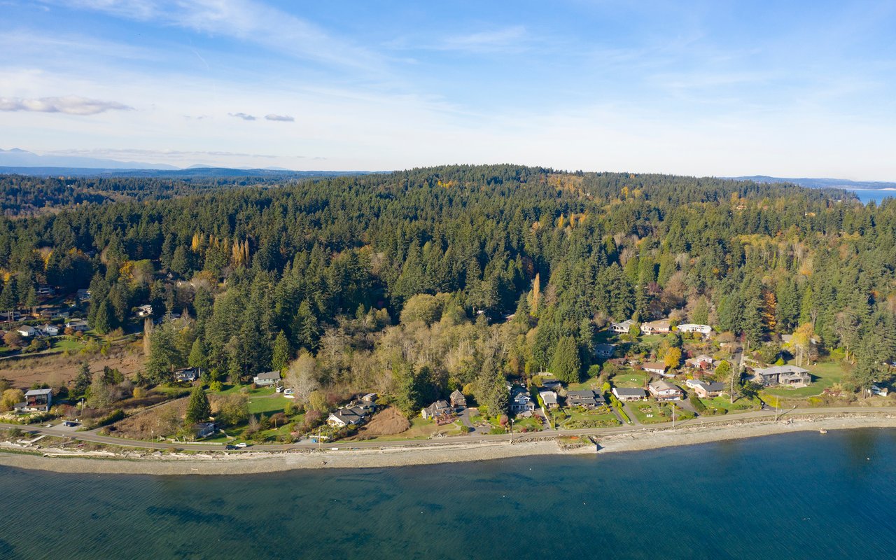 Crystal Springs / Point White