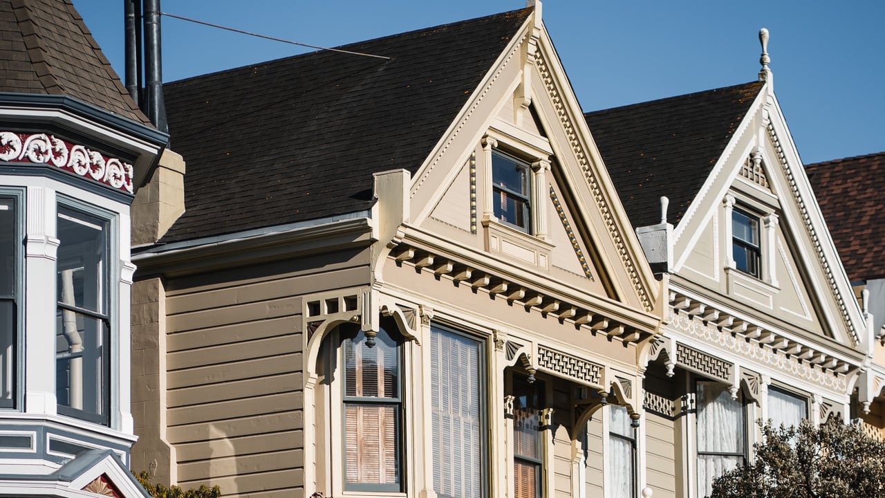 Monica Pauli San Francisco luxury Realtor helping sellers in Presidio Heights, Lake Street, Marina, Cow Hollow, and Russian Hill.