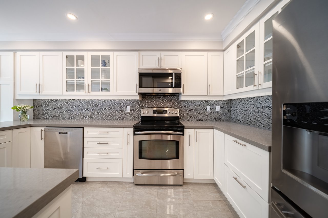 339 Ravineview Way