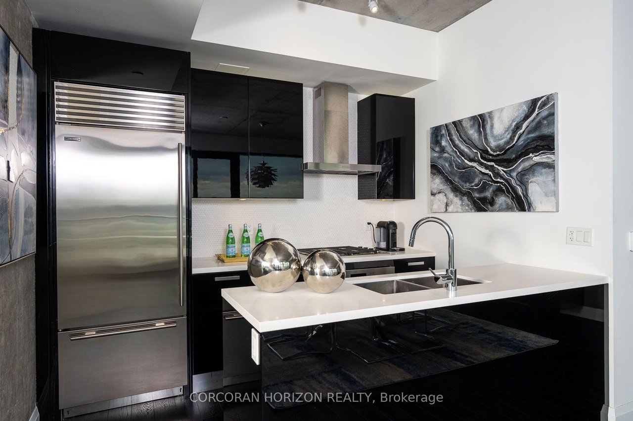 PENTHOUSE PERFECTION ON THEATRE ROW