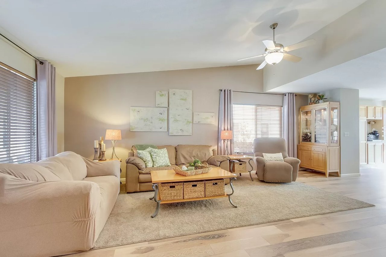 1160 Fall River Cir