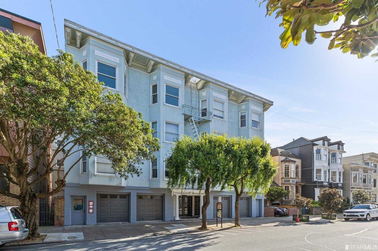 2921 Washington St #4