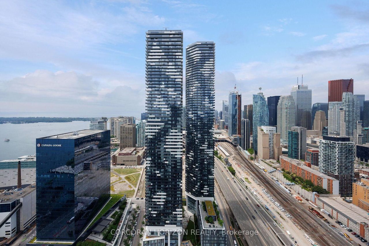 SUGARBEACH PENTHOUSE LIVING