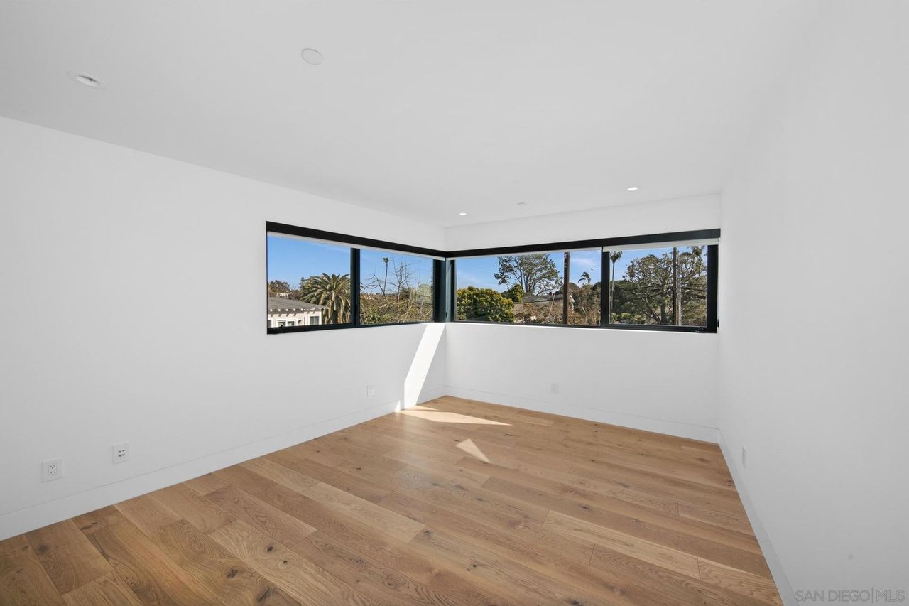 664 Cornish Dr property image