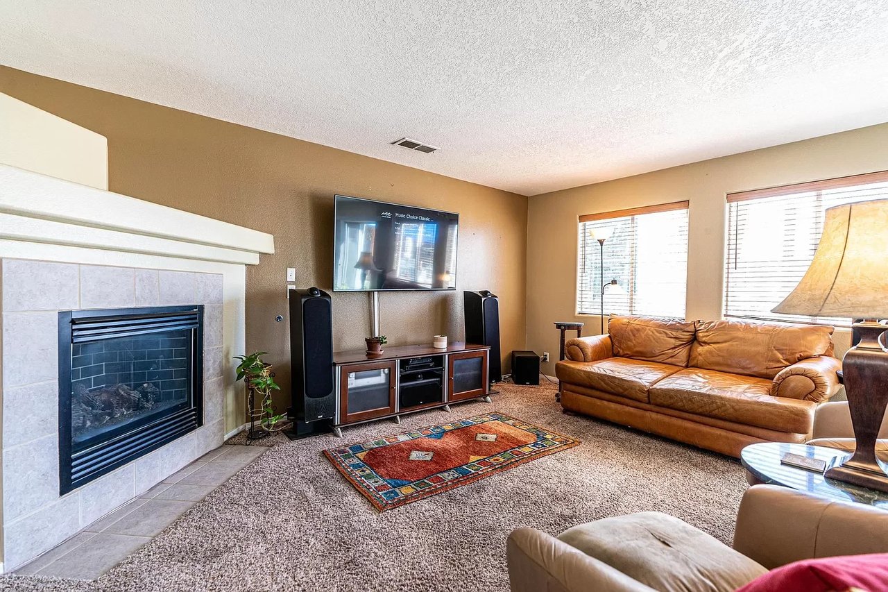 6448 Freemont Hills Loop NE