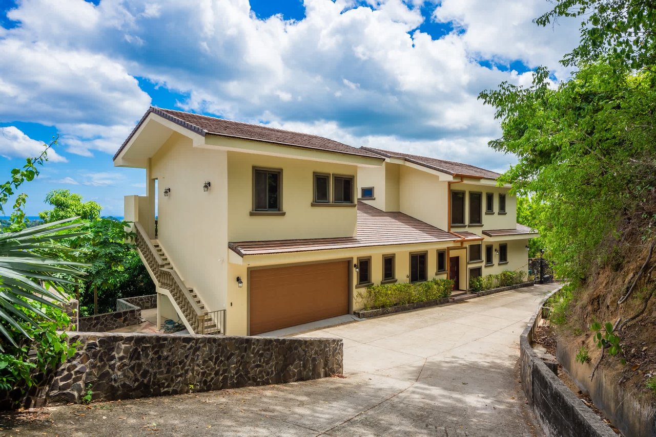 Ocean View Casa Louzon