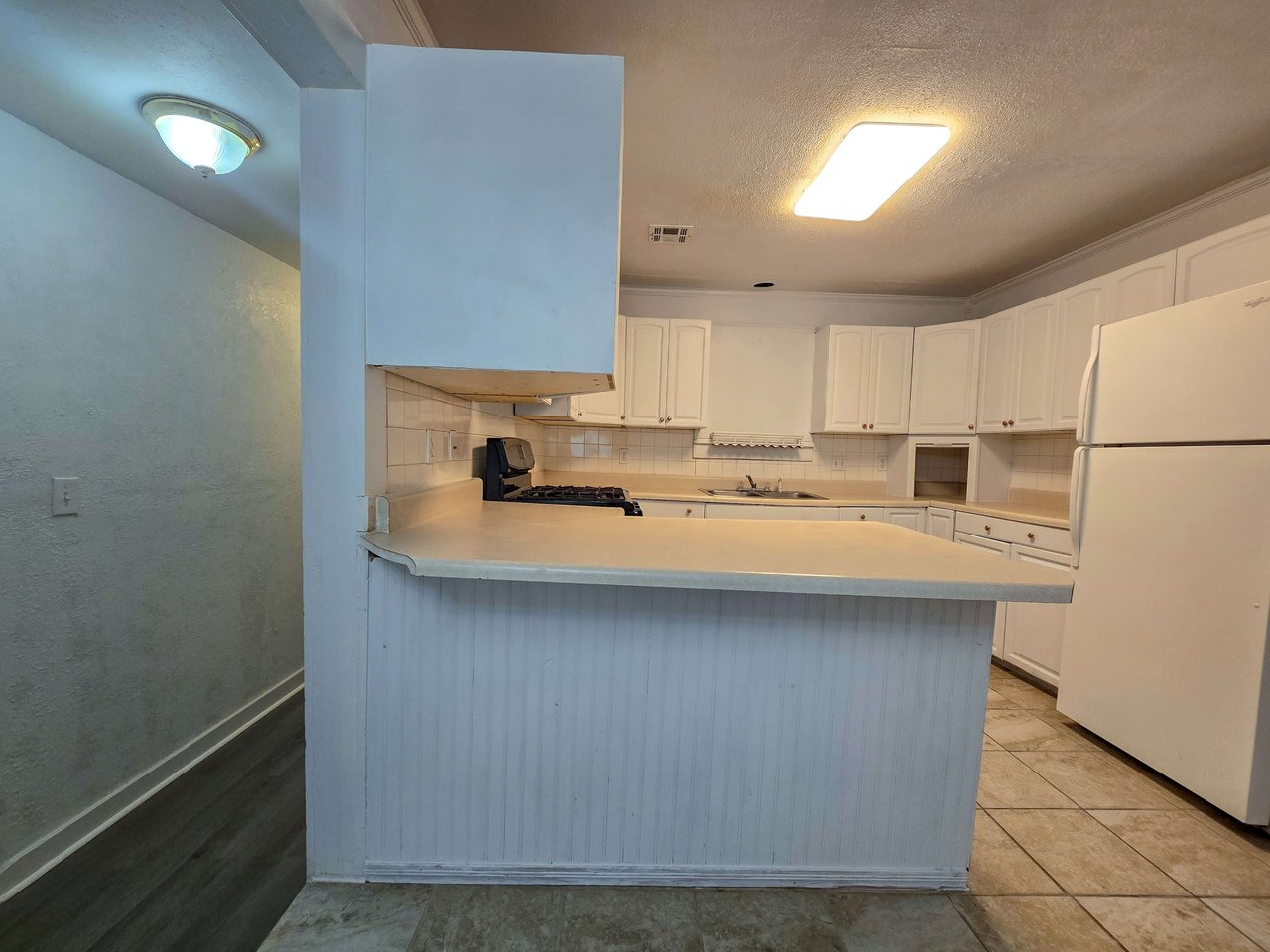 209 E Main St