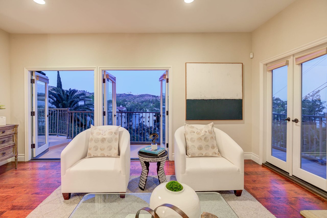 2796 Hollyridge