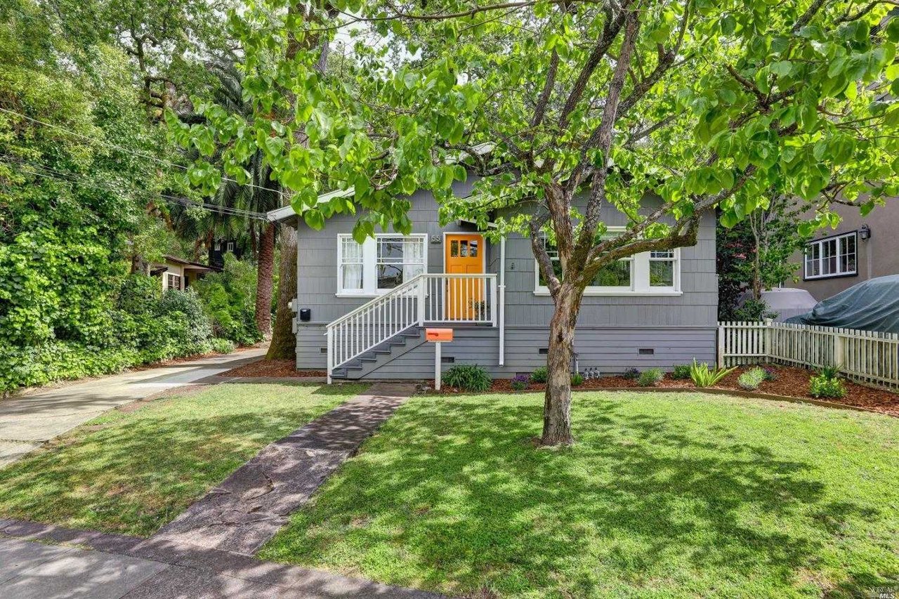 55 Scenic Ave