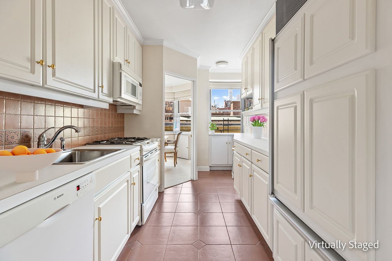 155 East 76th Street Unit 9D