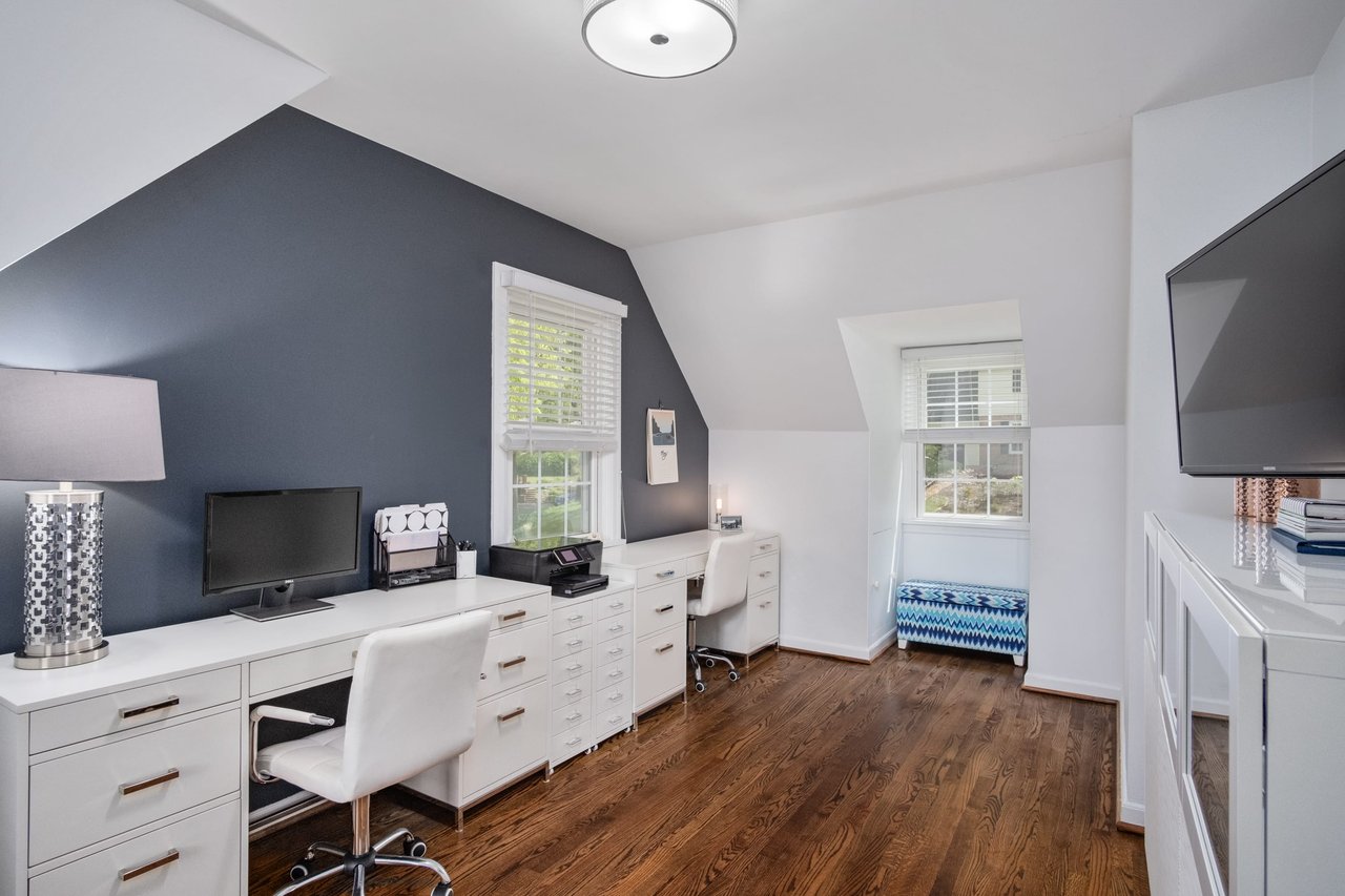 Cute-As-Can-Be in Kirkwood