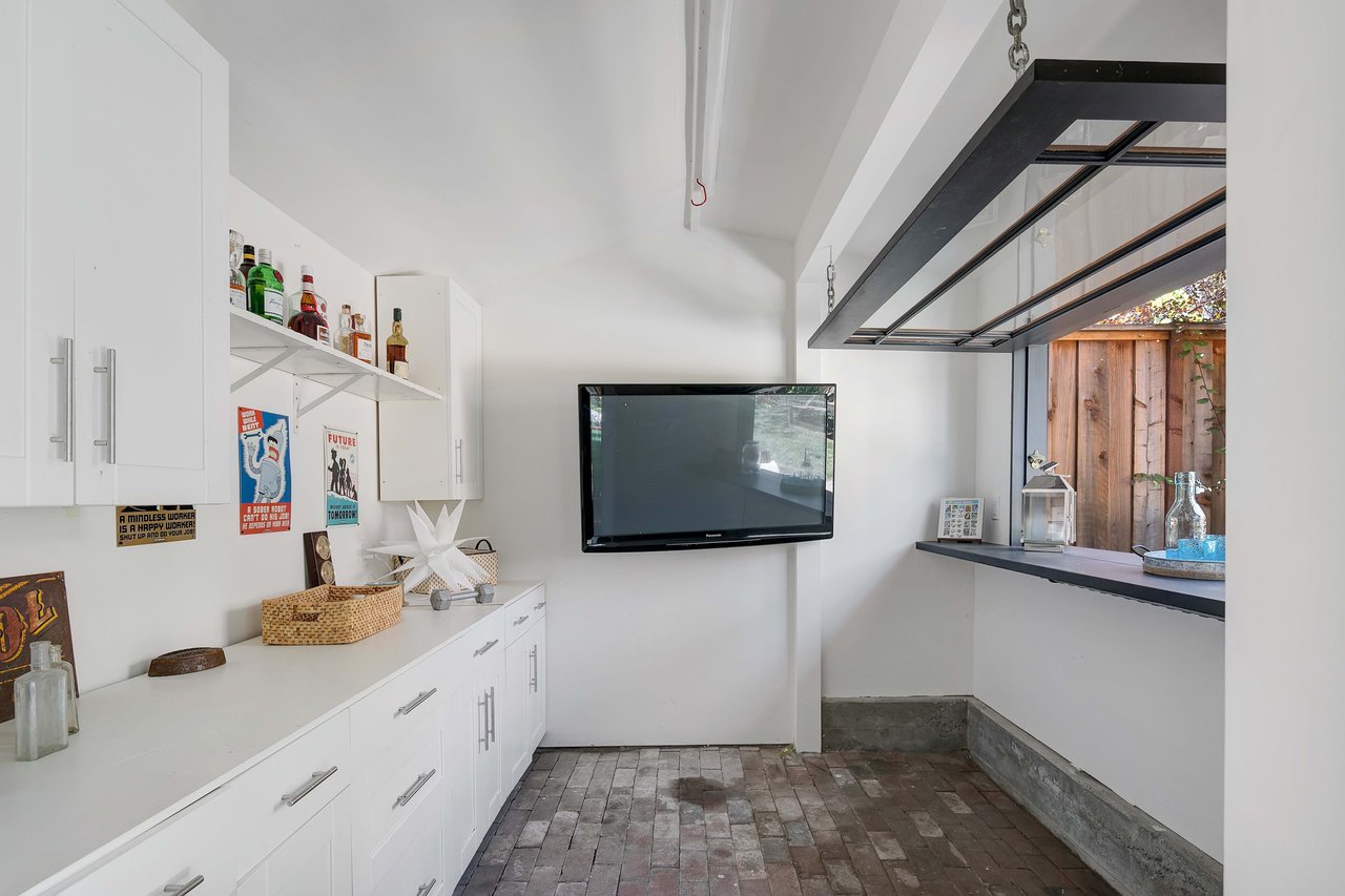 49 Rutherford Avenue, San Anselmo