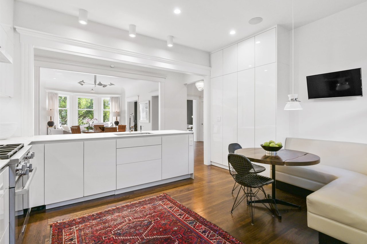 Designer-Renovated 3BD Cow Hollow Condo