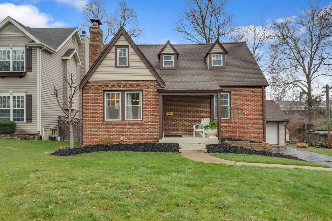 Chic Meets Functional in Des Peres