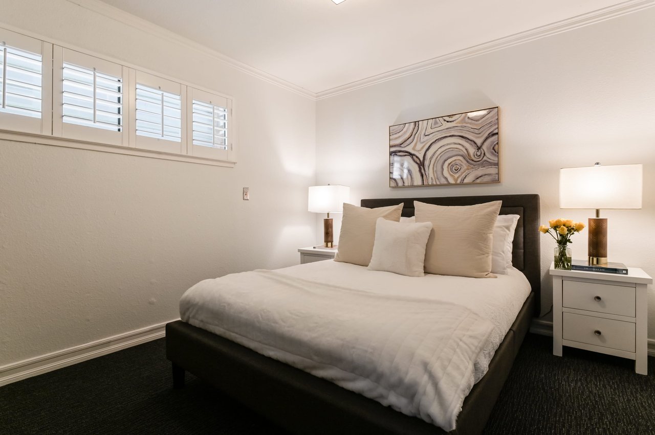 Designer Renovated, Free-Standing Condo in Hayes Valley!
