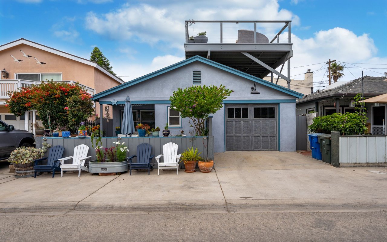 121 Hollywood Avenue