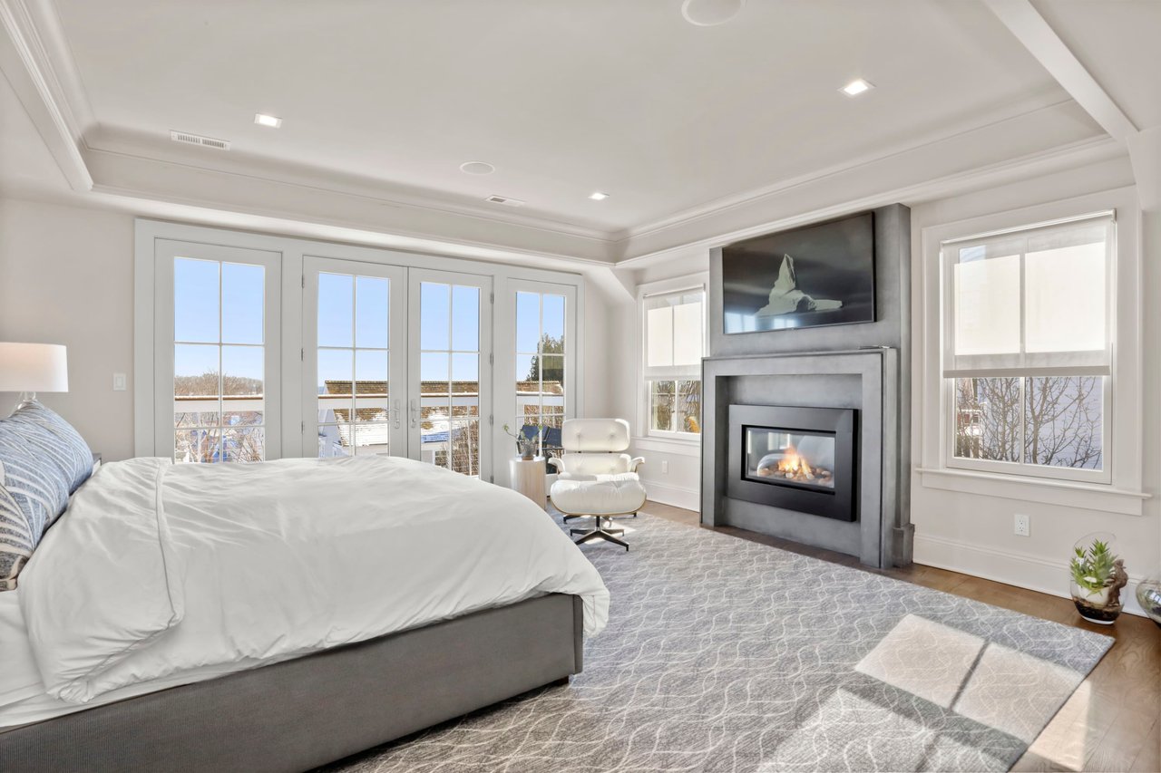 19 Sterling Drive