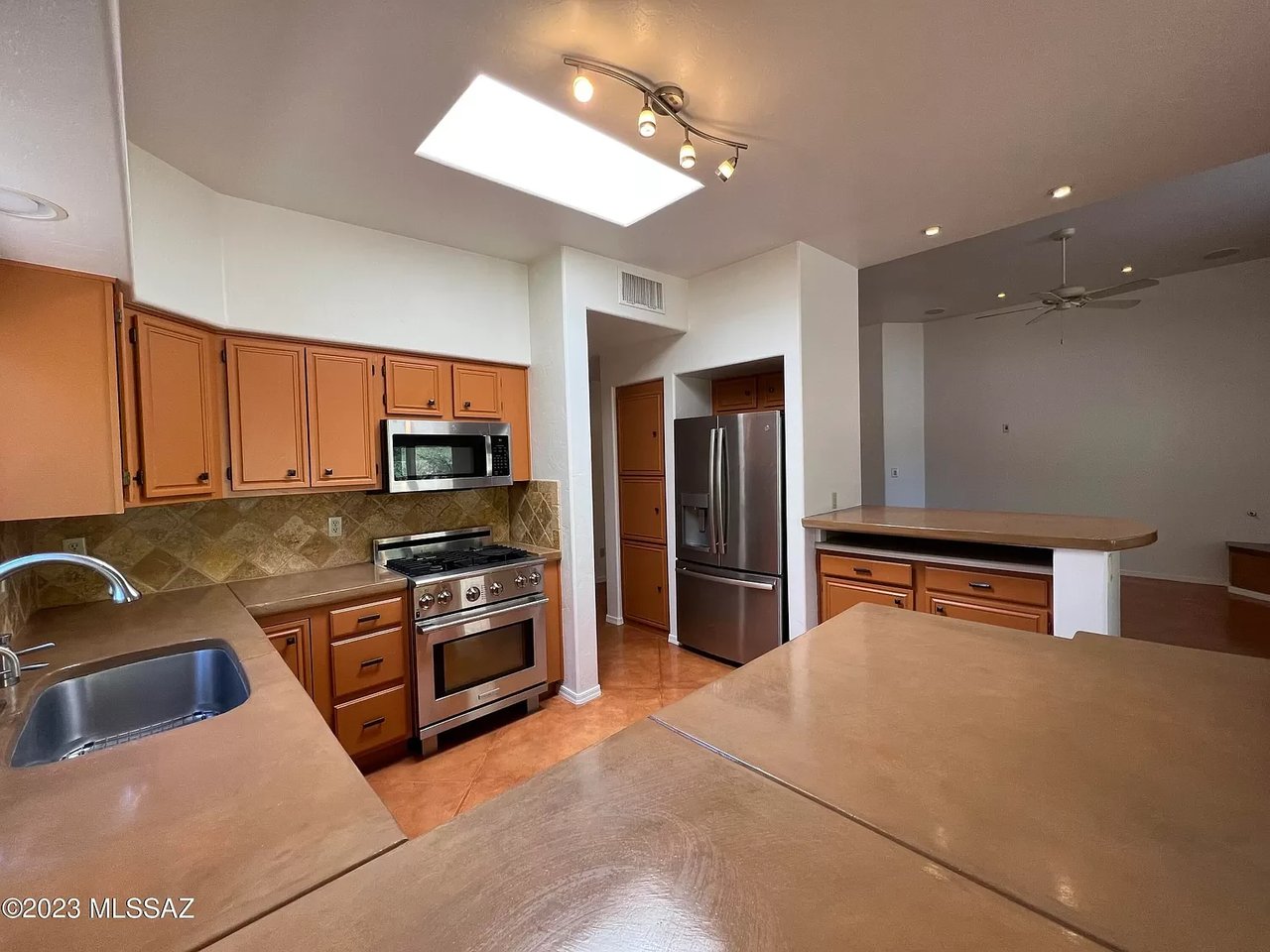 2995 N Saint Augustine Pl