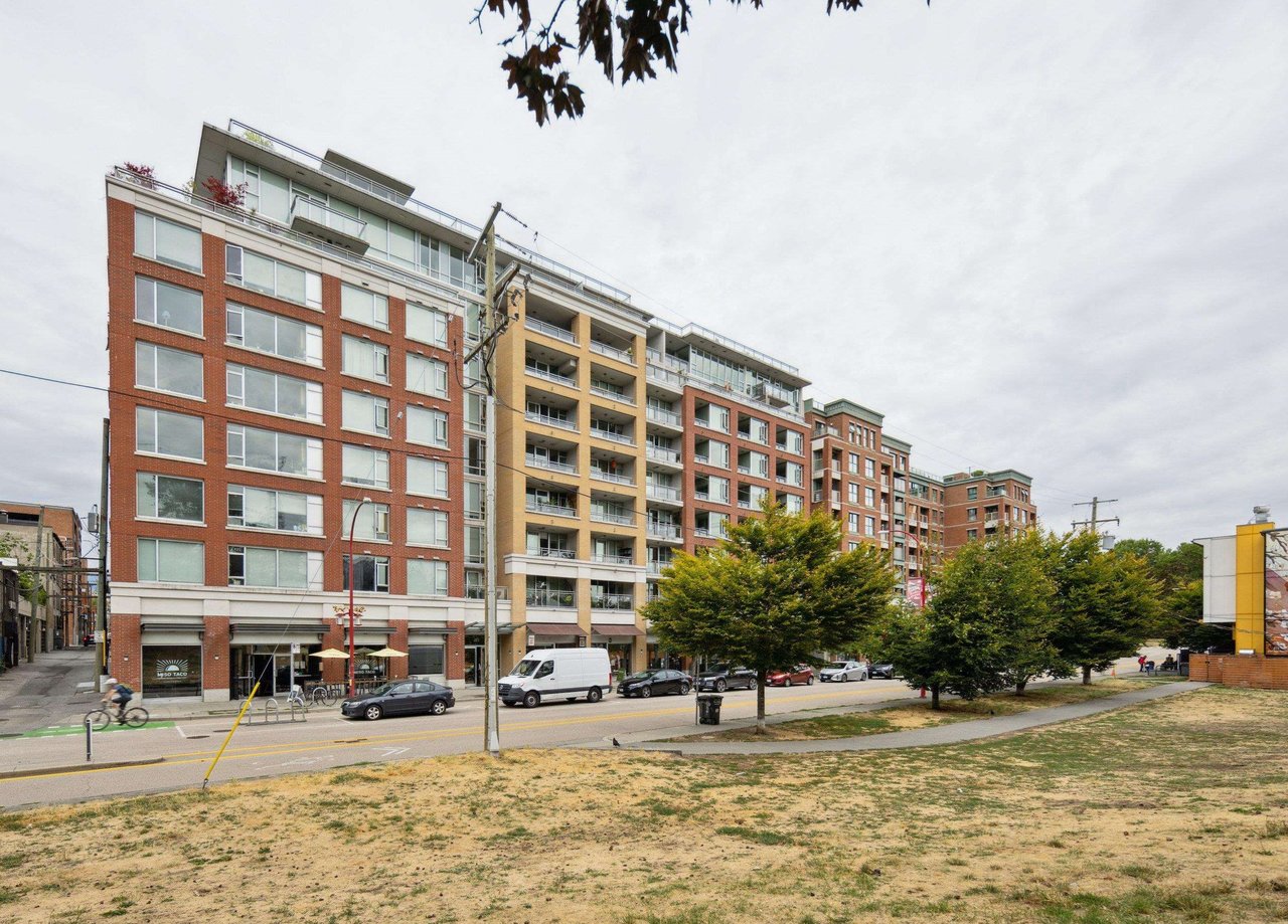 512-221 Union St