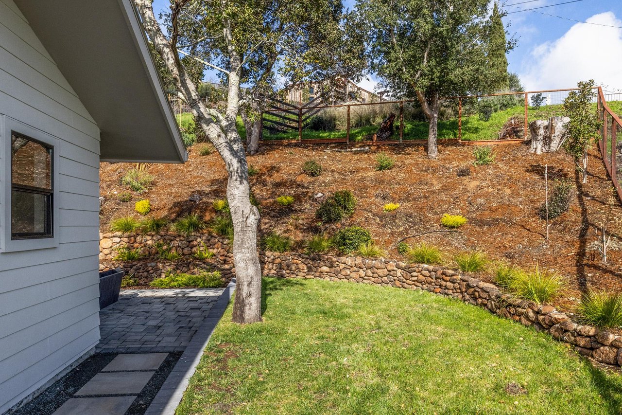 30 Garden Rock Road, San Anselmo