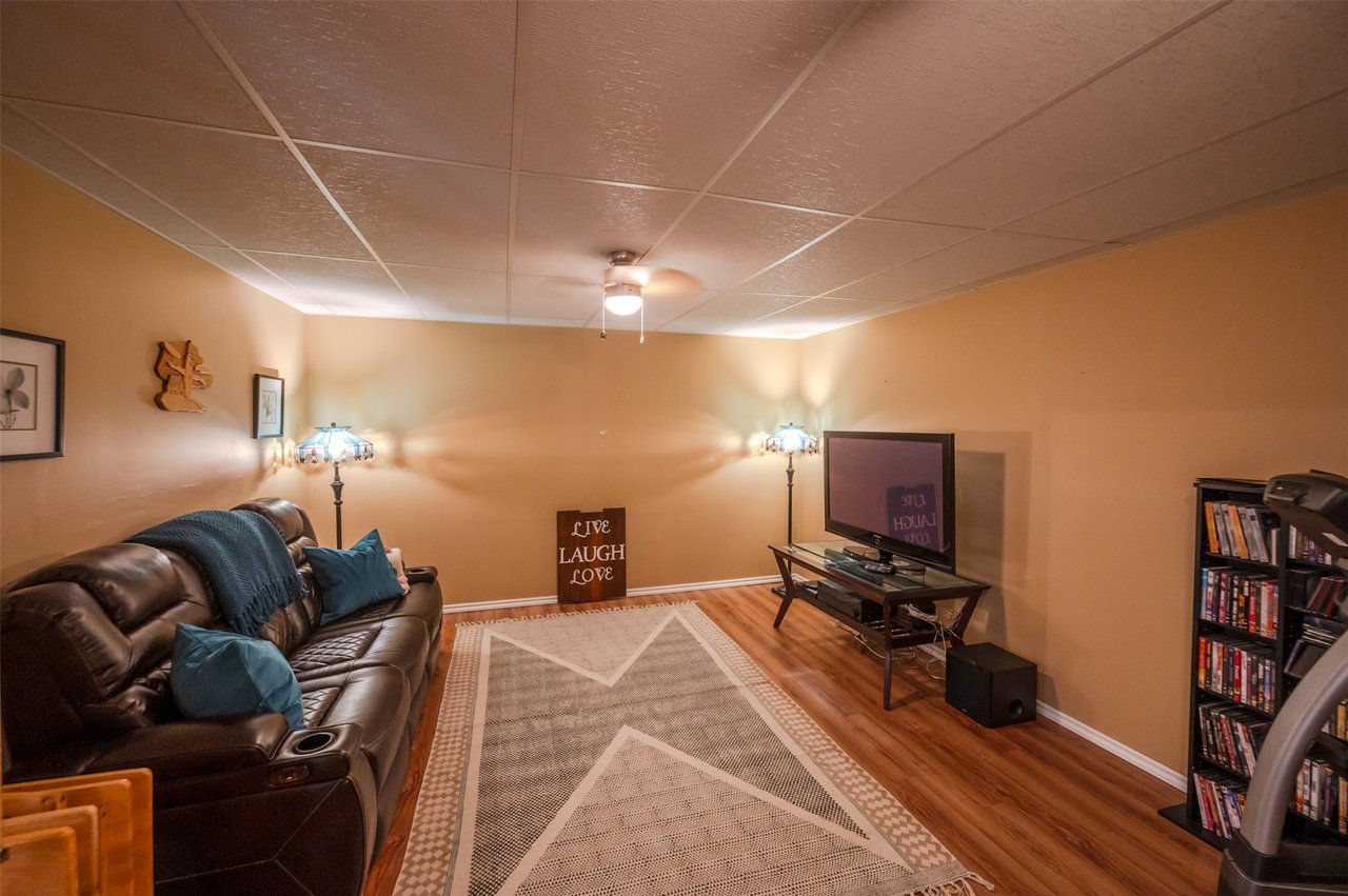 1332 Peachcliff Dr