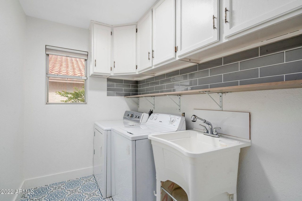 3526 E Utopia Rd