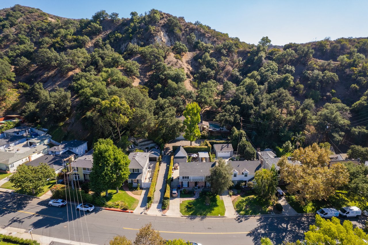 Cape Code Compound in Glenoaks Canyon