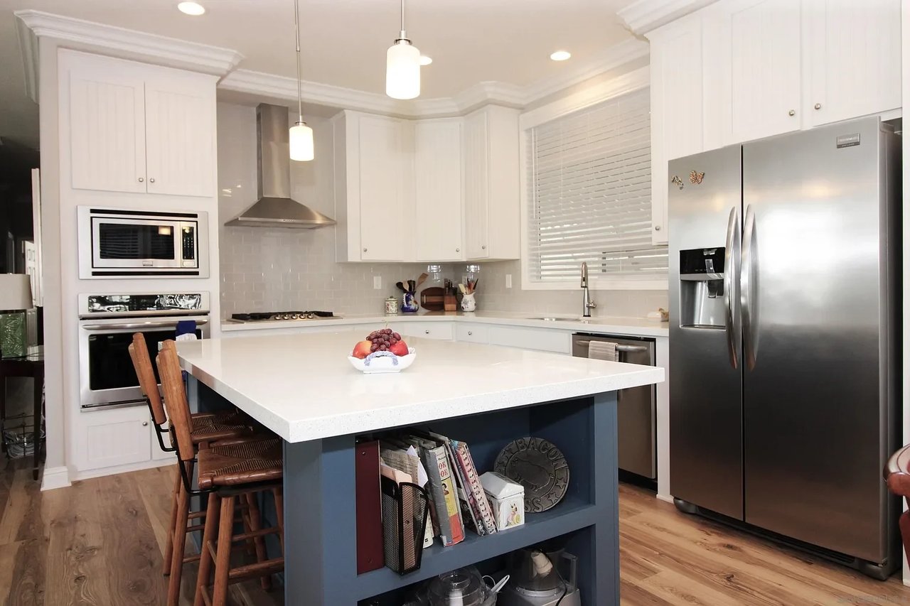 7122 Santa Barbara St