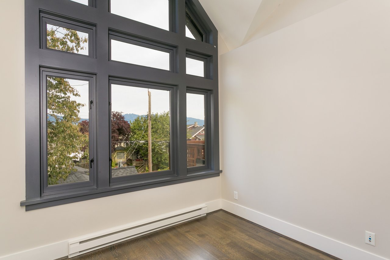 3233 West 3rd Ave, Kitsilano
