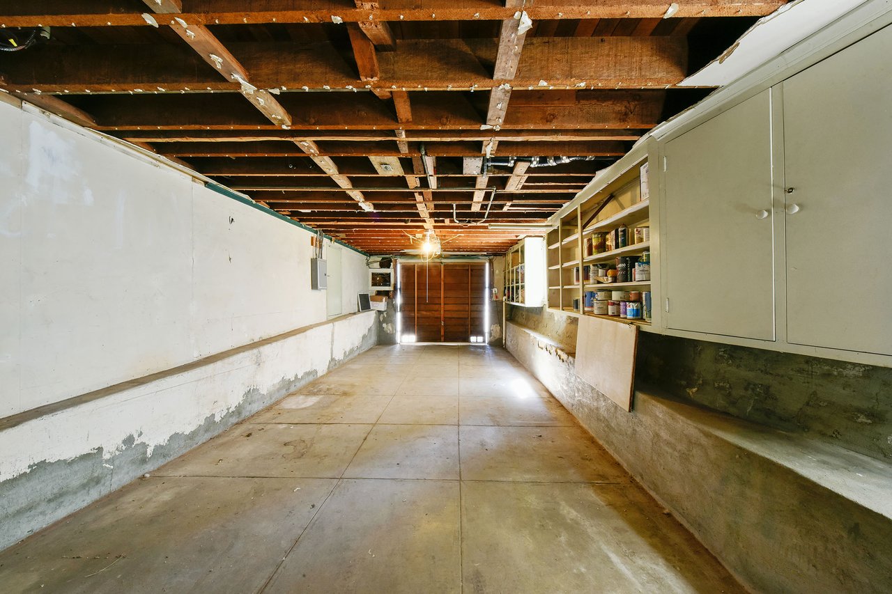 811 Santa Clara Ave