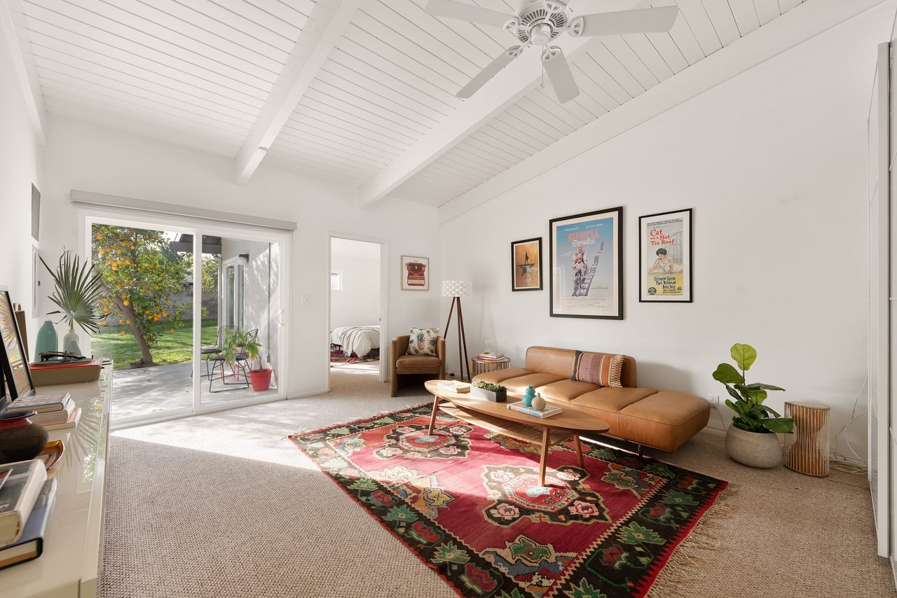 5330 Dubois Ave
