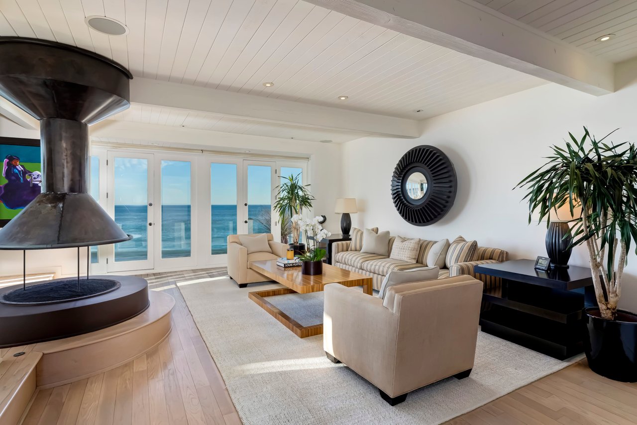 Modern Malibu Road Beach House