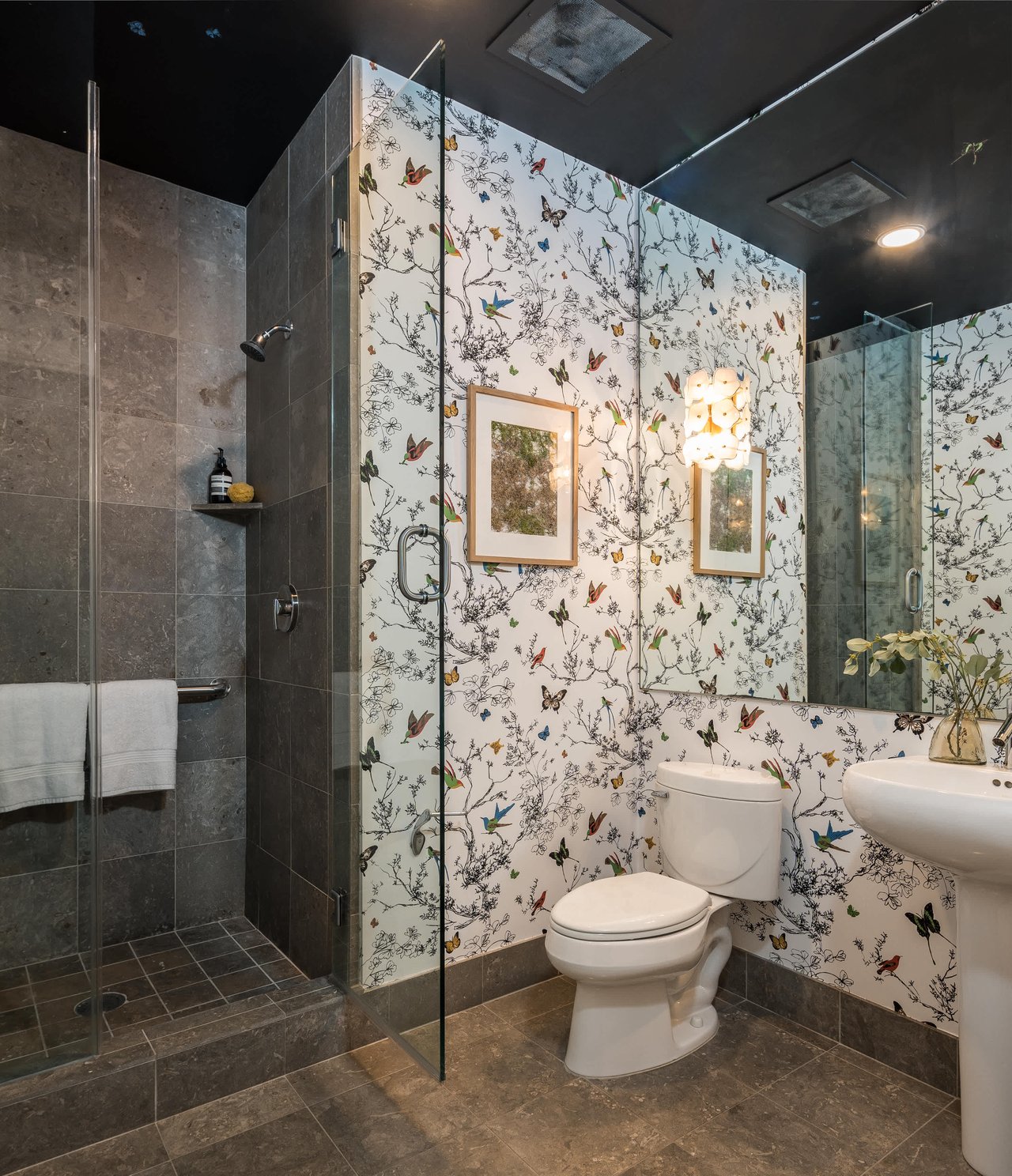 219 Brannan Street Unit: 18D