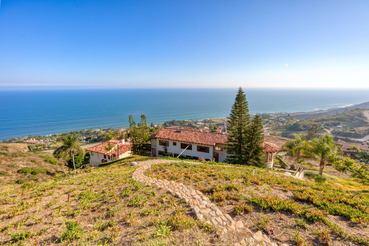 Gorgeous Hilltop Estate