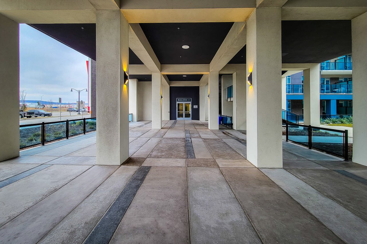 16 Concord Pl Unit: 447