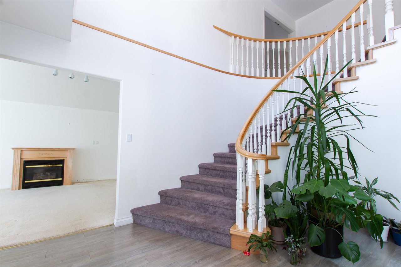 40038 Plateau Dr