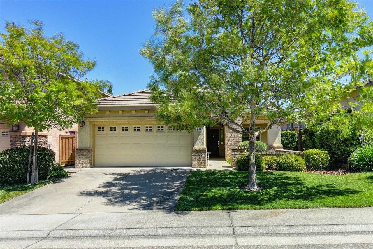 2153 Horseshoe Glen Circle
