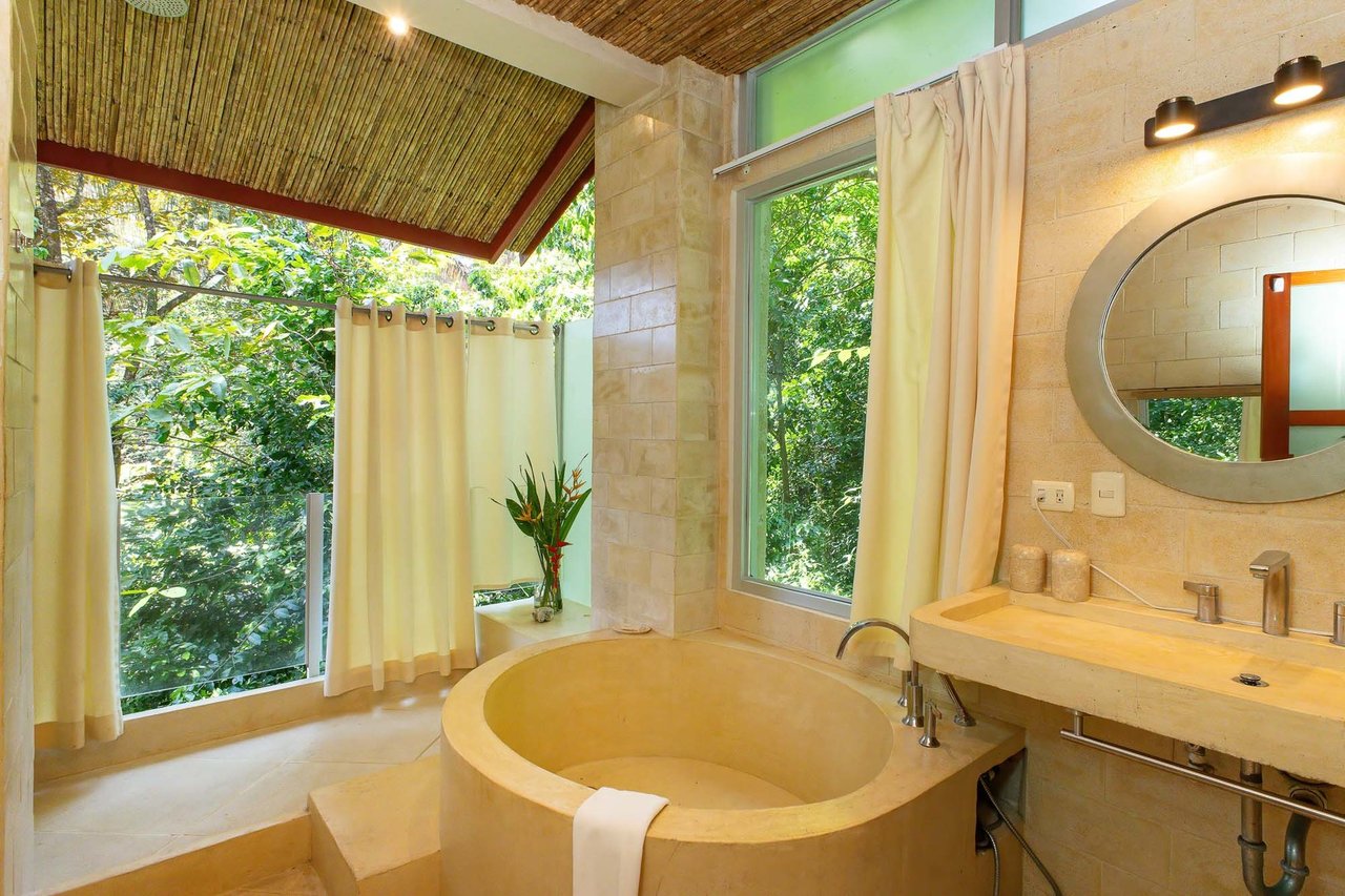 Luxury Mountain and Ocean View Villa, Manuel Antonio, Puntarenas