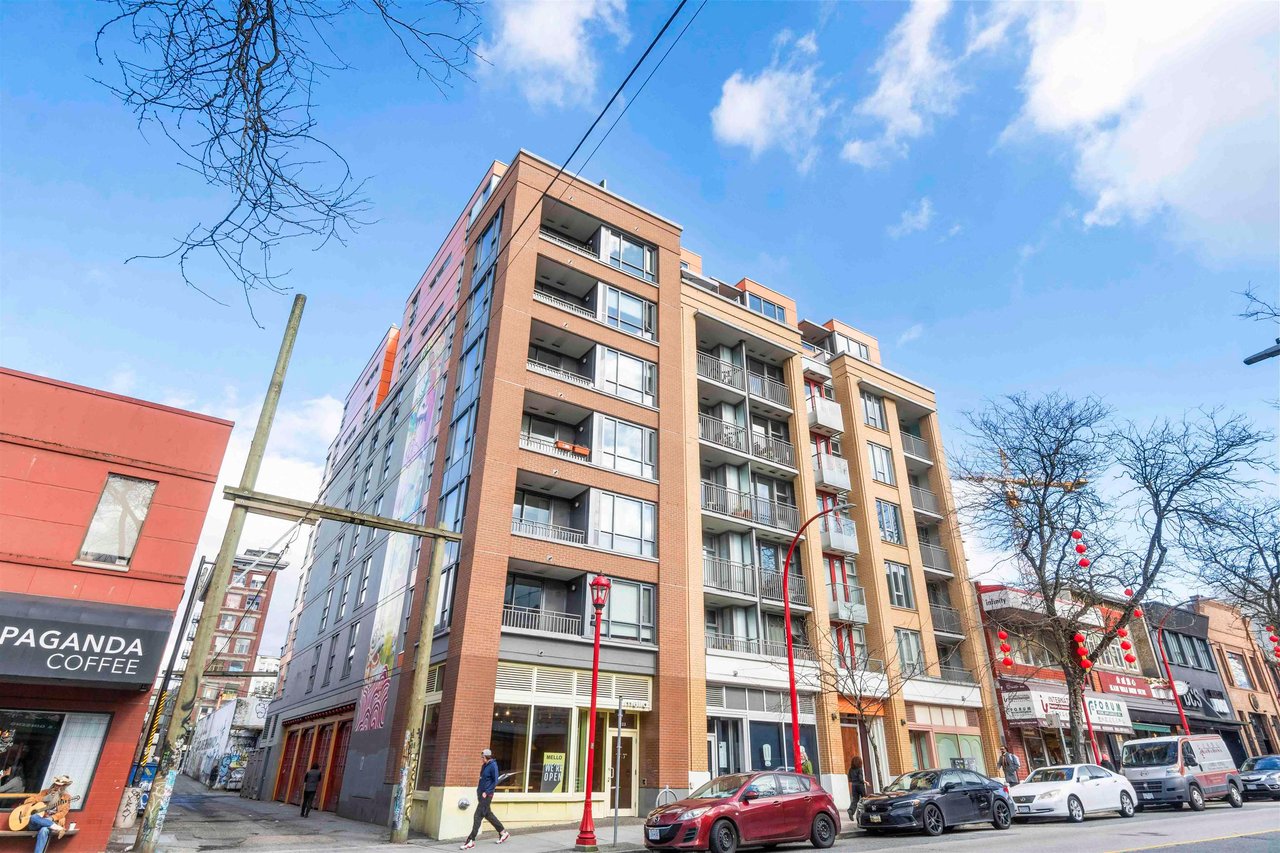 303-231 E Pender Street, Vancouver