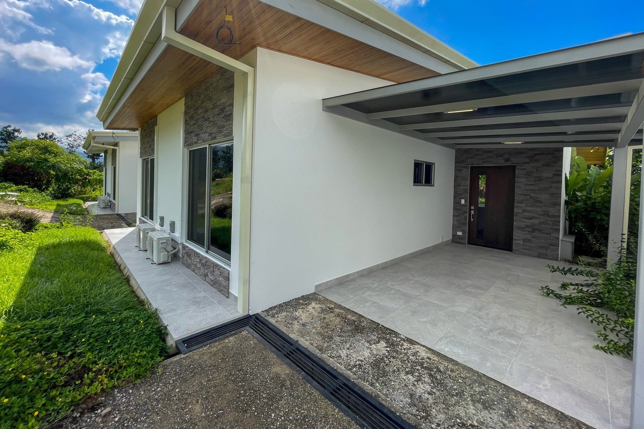 Low-Maintenance 3-Bedroom Villa With Pool & Peaceful Terraza In Villas Vista De La Montaña In Ojochal Costa Rica