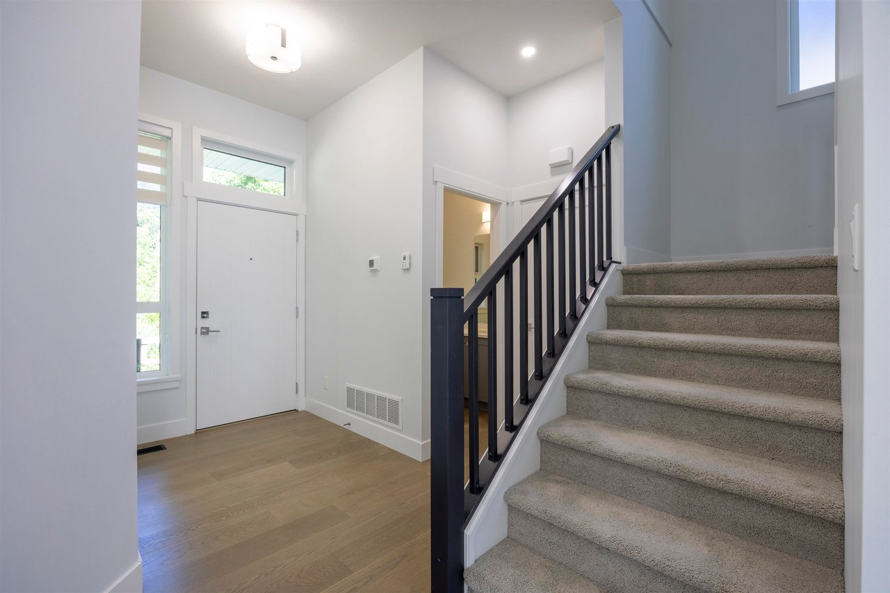7846 204 St