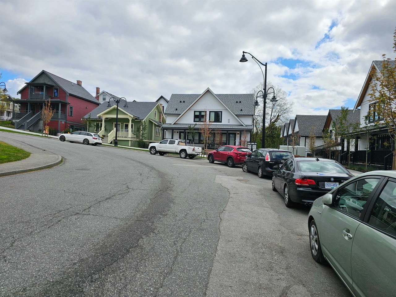 119-1306 Laval Square